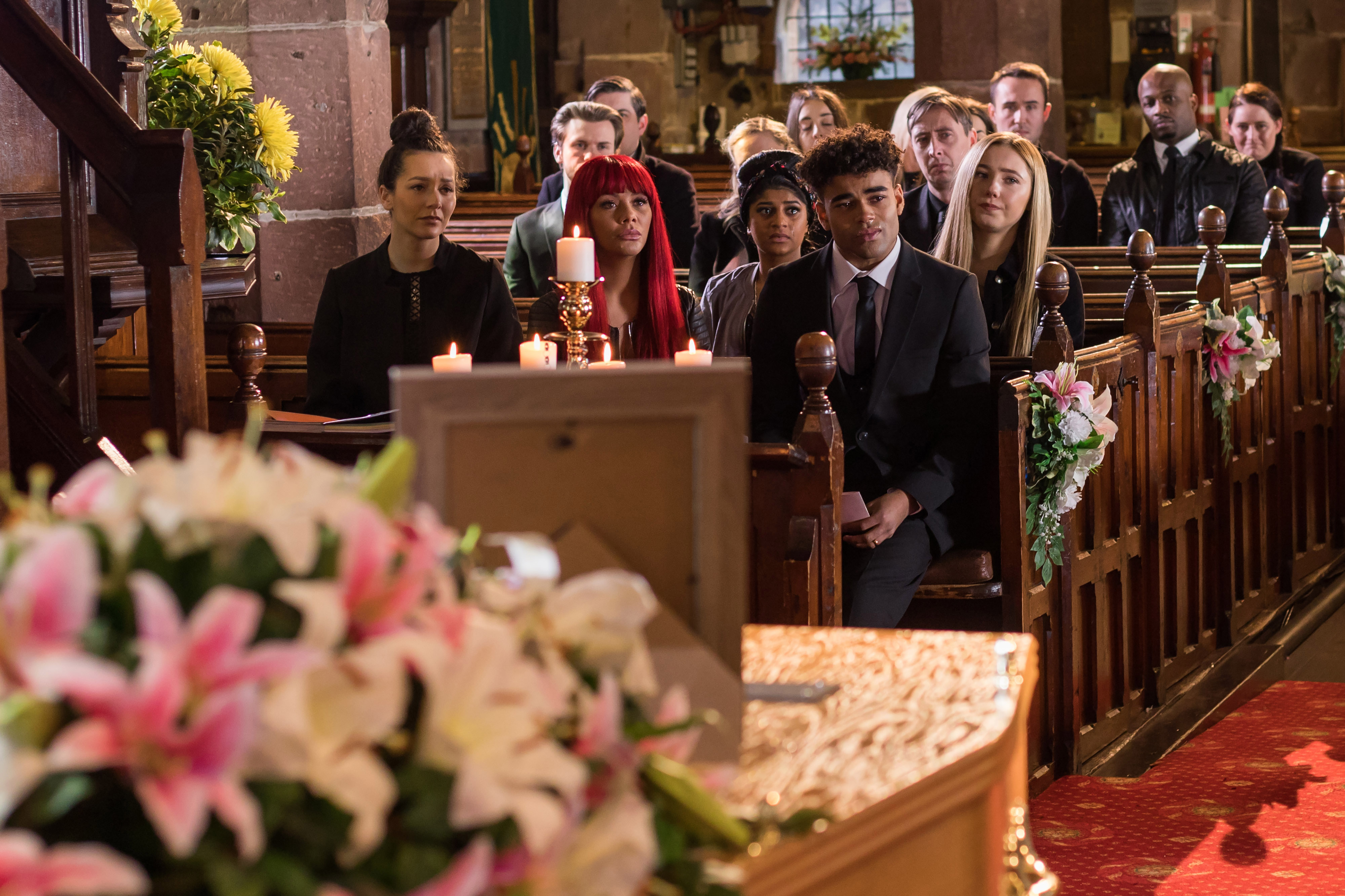 HO EP 5158 LILY'S FUNERAL 07.jpg