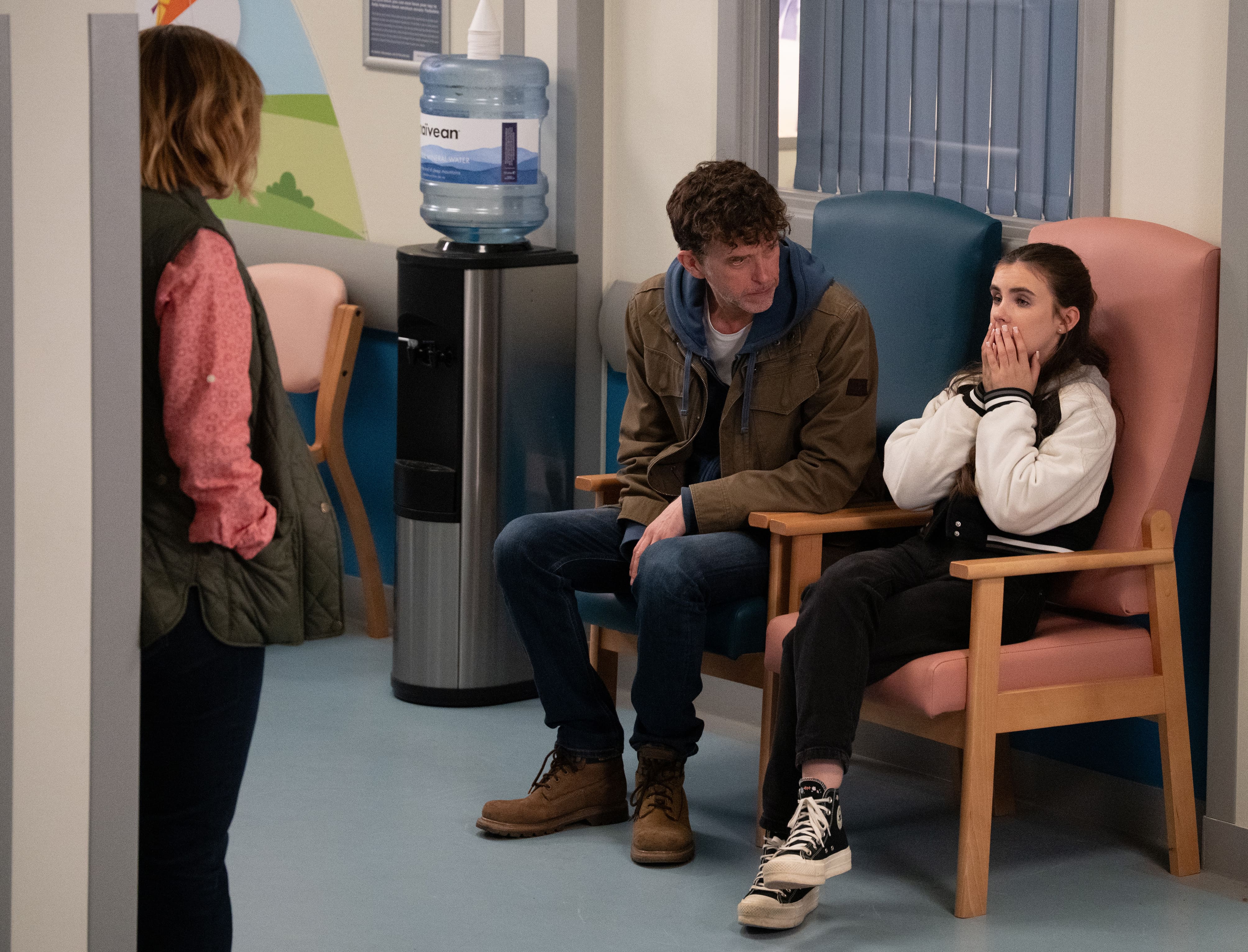 02_10_EMM_RHONA_MARLON_APRIL_02