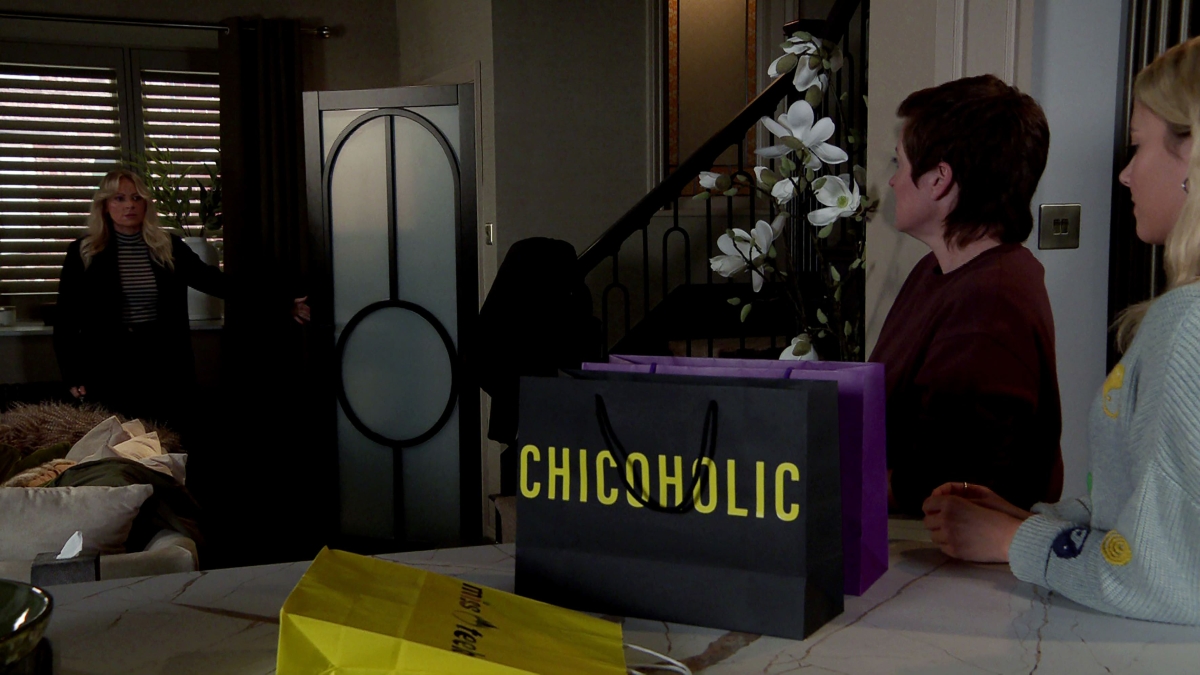 22_10_CORO_BECKY_BETSY_LISA_02