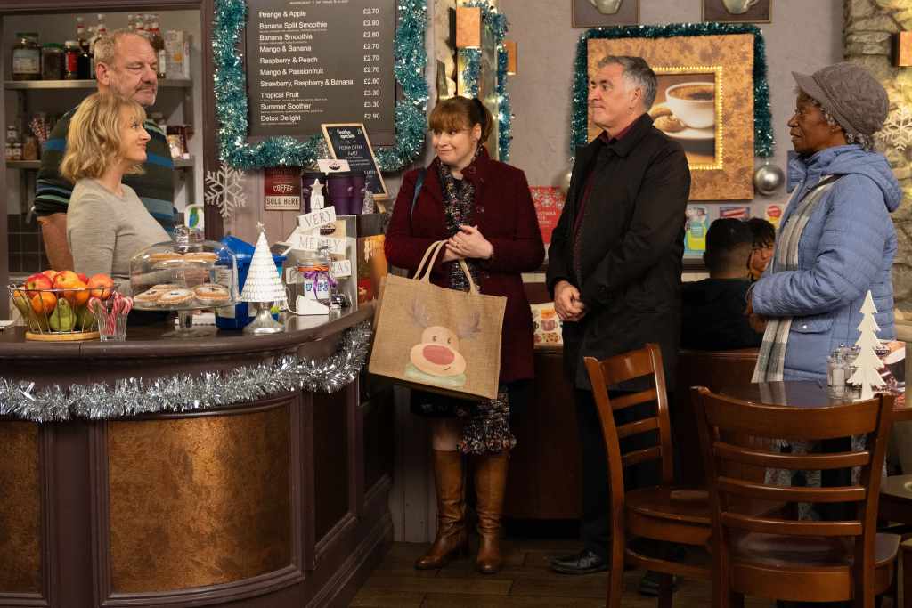 Emmerdale Bob's cafe