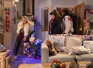 Joanie in Corrie - Christmas meltdown