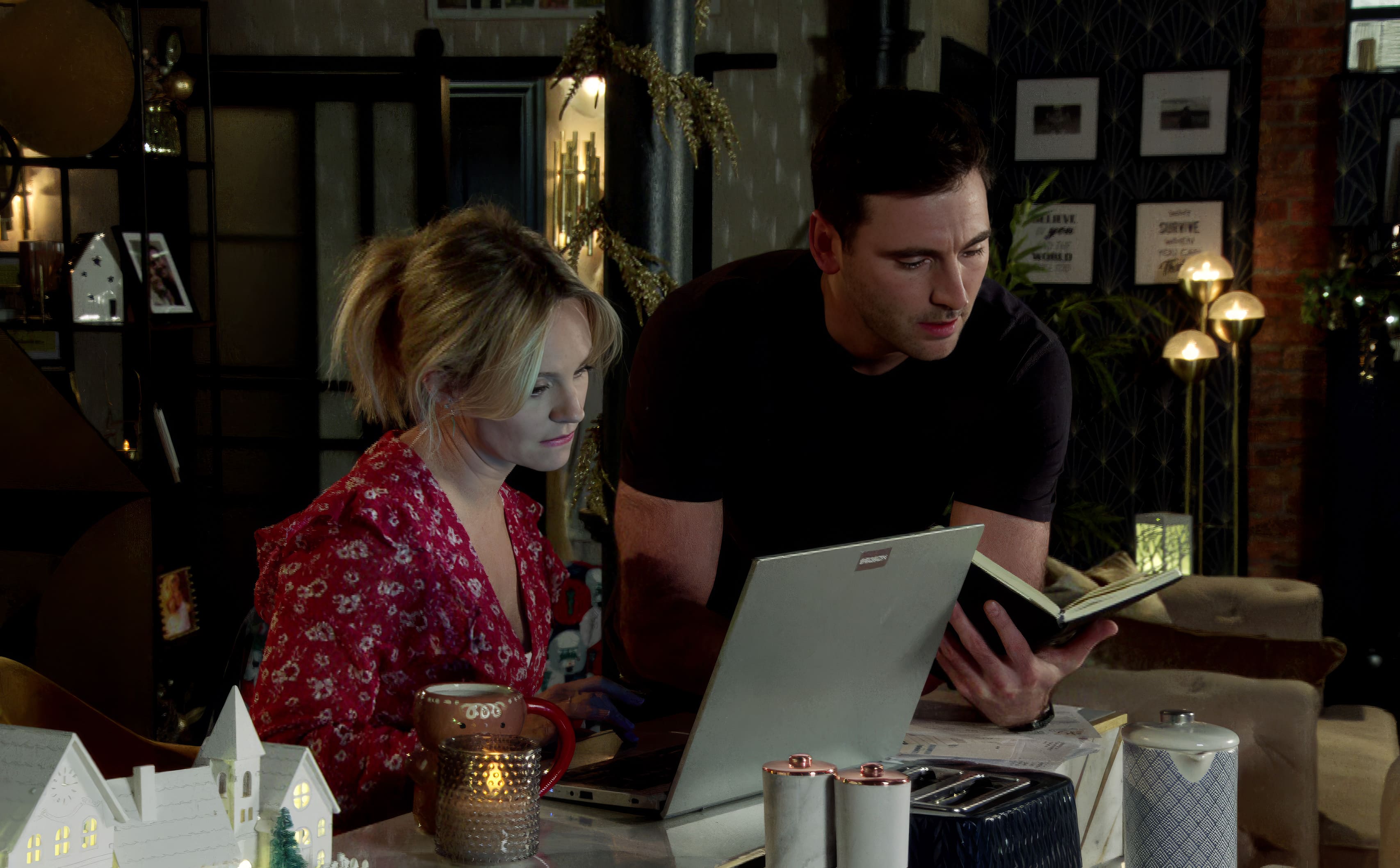Tina as Sarah and Jacob as Kit in Corrie
