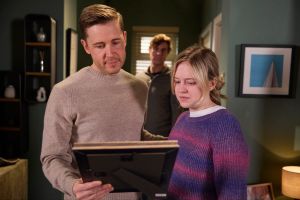 Todd, Theo, Summer in Corrie