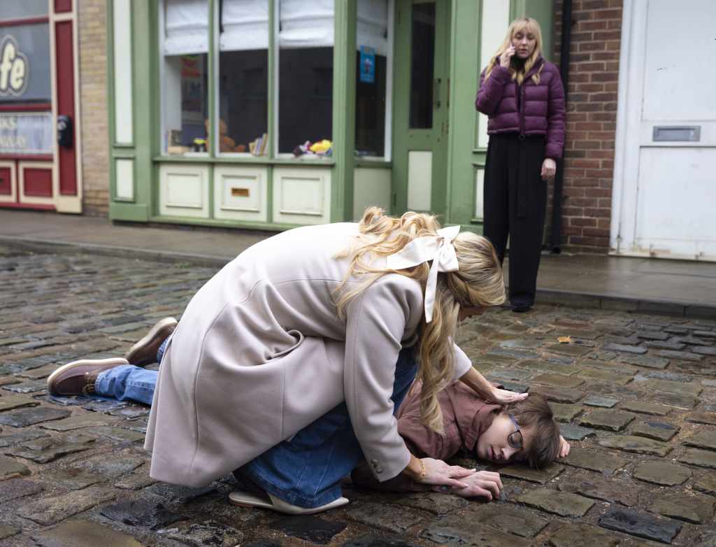 Eva, Megan and Sam in Corrie