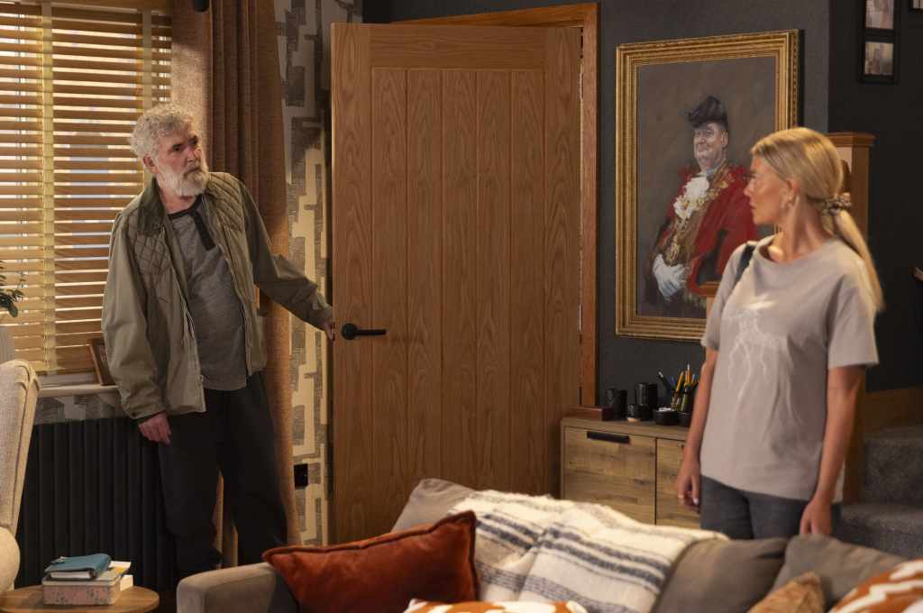 Bethany, Doug and Jodie in Corrie